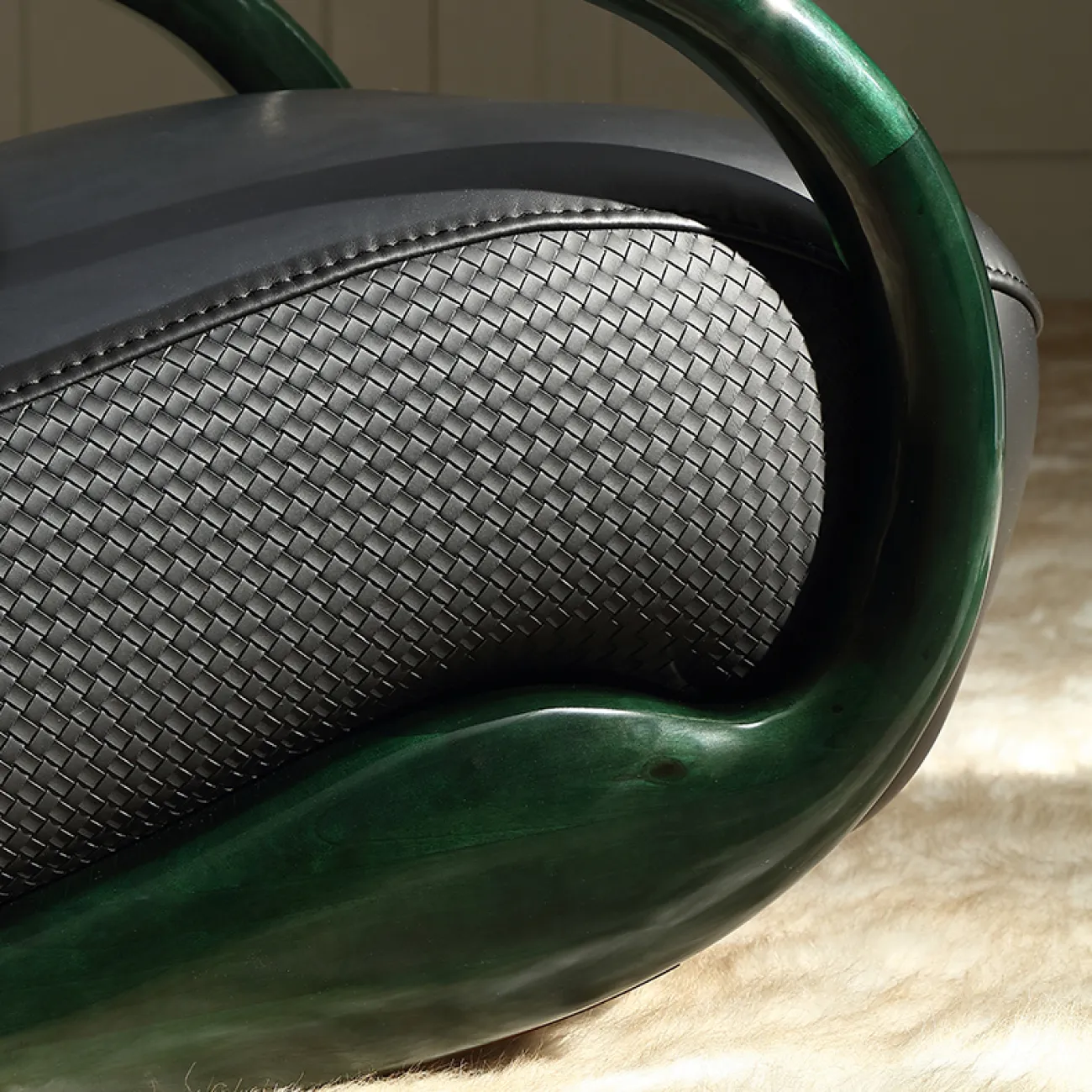 Современное кресло-качалка MIVICA из натуральной кожи, берёзы KR38308-32