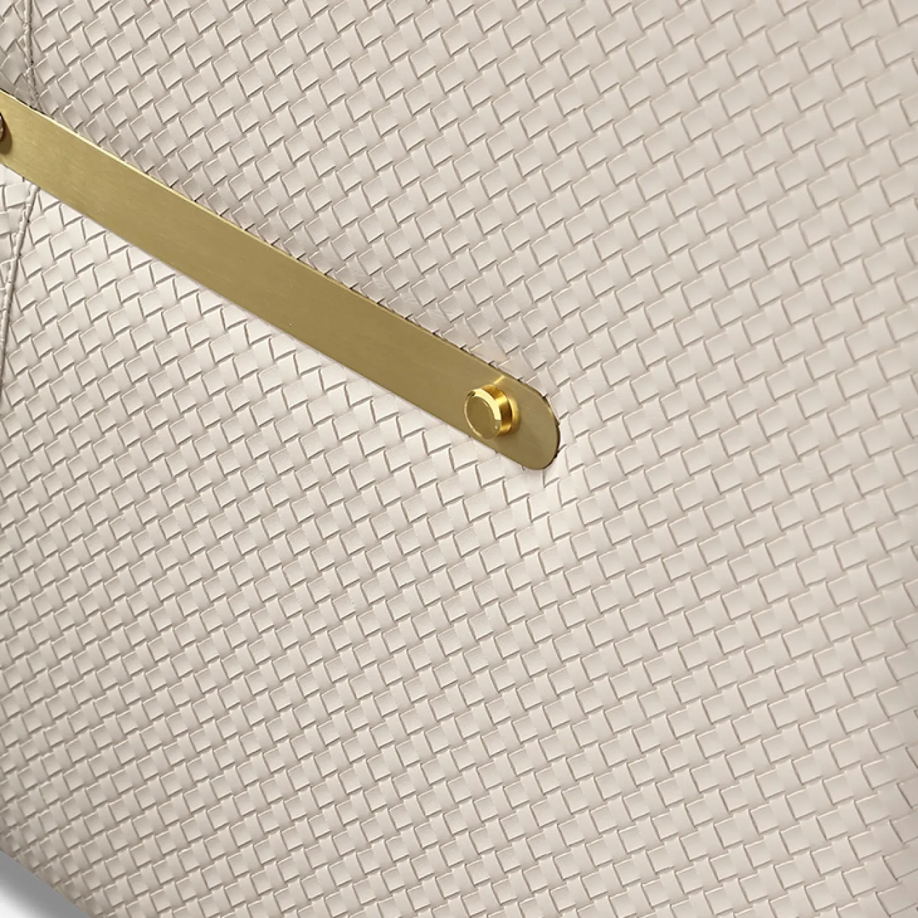 Элегантное кожаное кресло MIVICA эргономичной формы KR38317-32