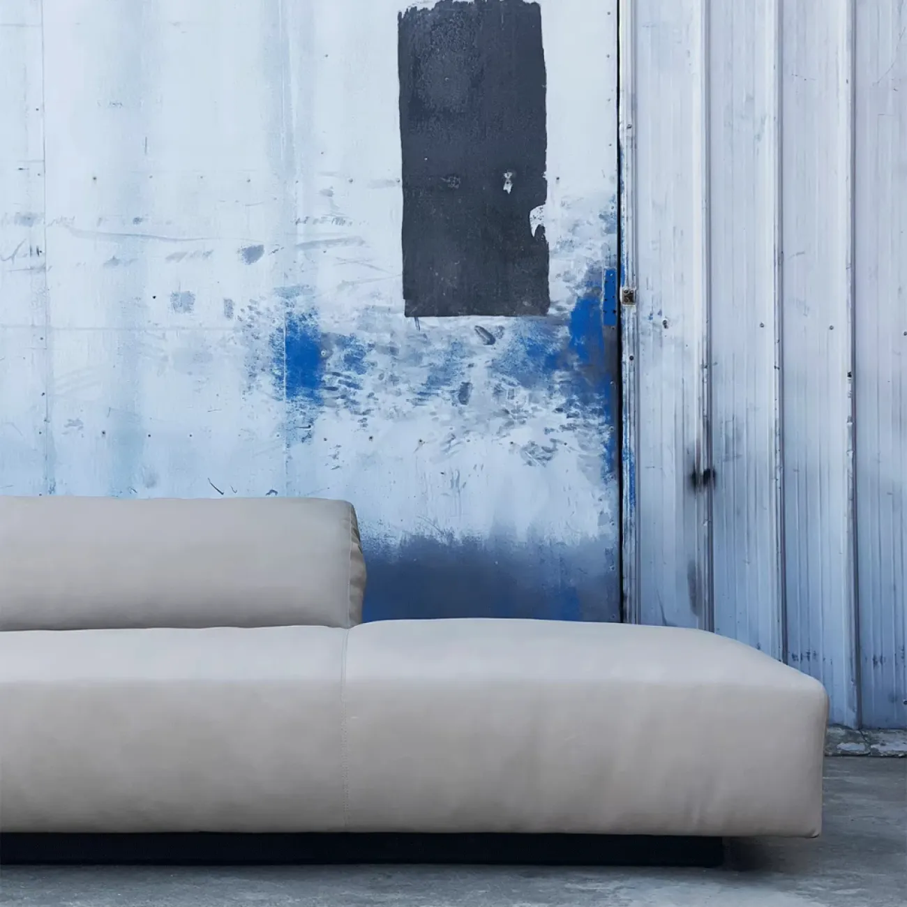 Дизайнерский Многоместный Диван Авианосец Yanshe от LaLume Дизайнерский Многоместный Диван Авианосец Yanshe от LaLume