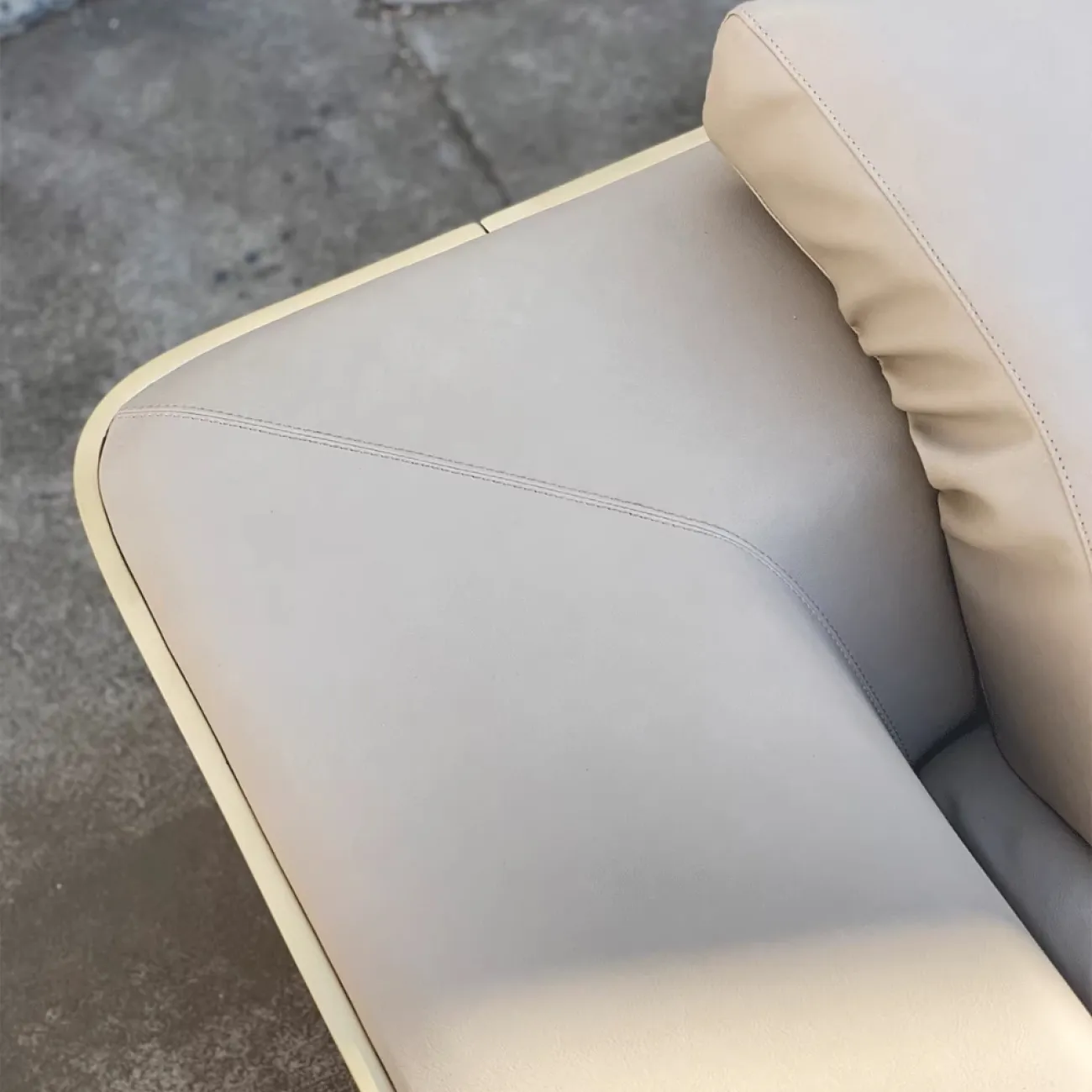 Дизайнерский Многоместный Диван Авианосец Yanshe от LaLume Дизайнерский Многоместный Диван Авианосец Yanshe от LaLume