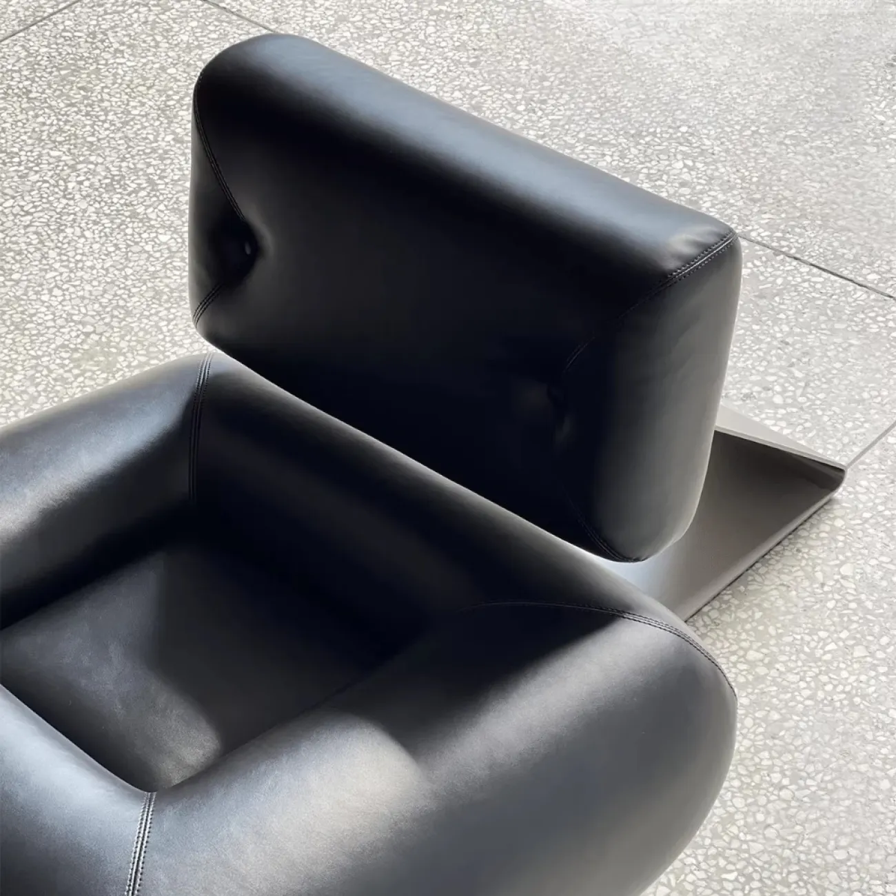 Дизайнерский Одиночный Кожаный Арт Диван Yanshe от LaLume