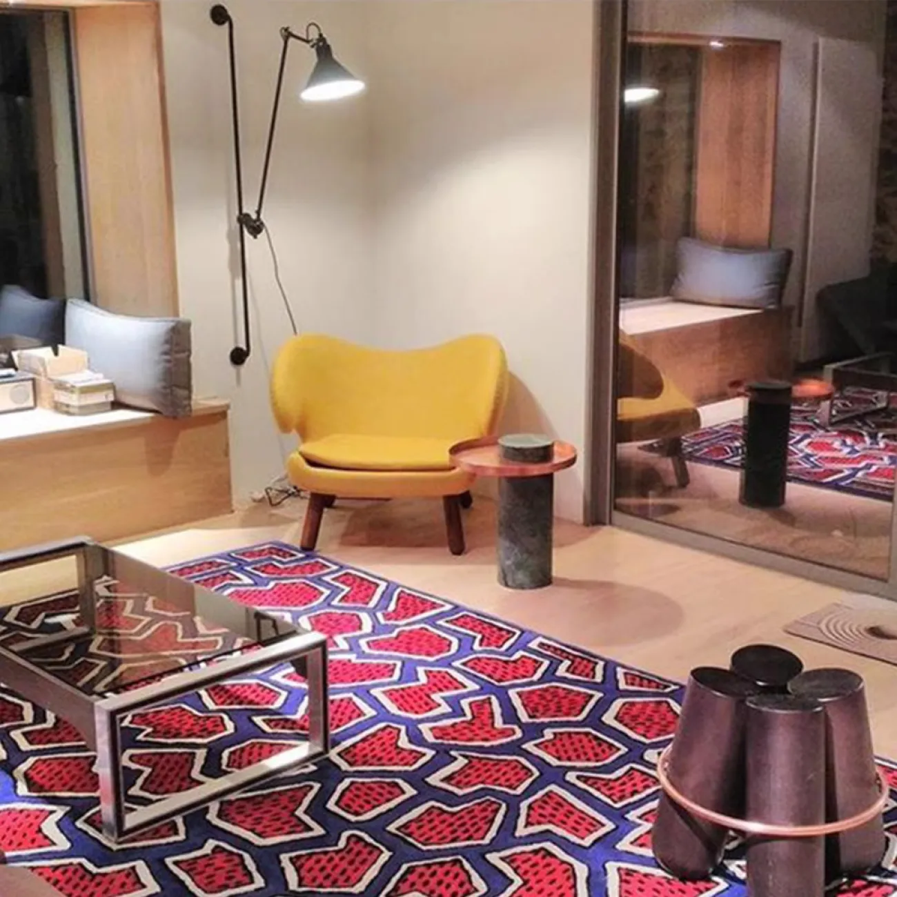 Дизайнерский Табурет в форме Четырех Слонов Yanshe