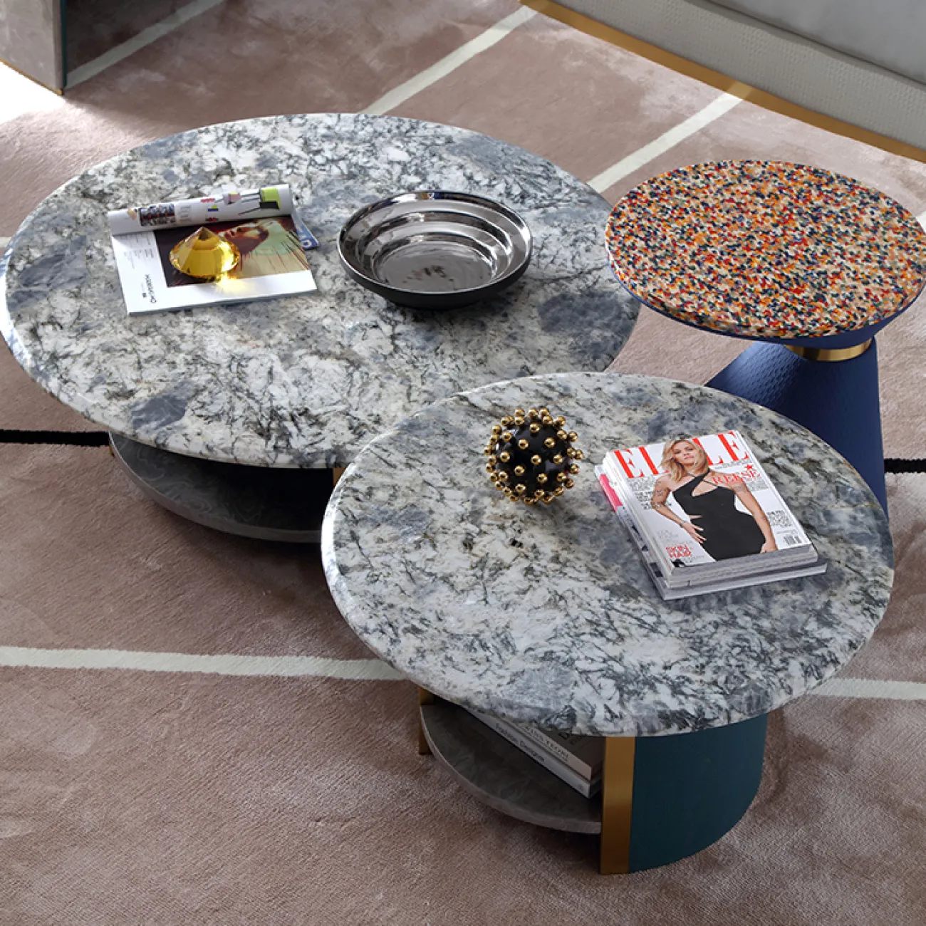 Низкий журнальный столик MIVICA с мраморной столешницей JS38340-32 Низкий журнальный столик MIVICA с мраморной столешницей JS38340-32