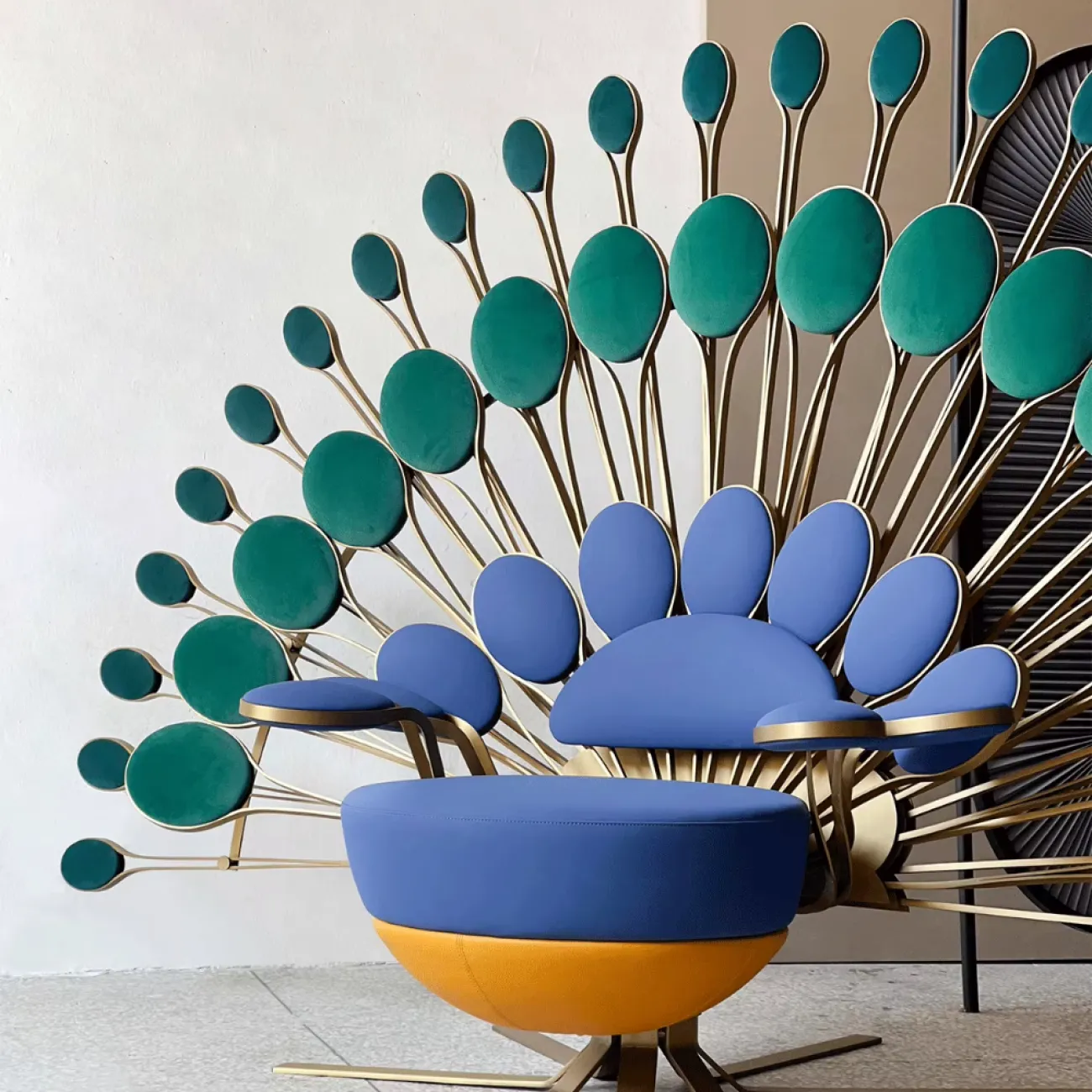 Дизайнерский Небольшой Одноместный Диван Павлин Yanshe от LaLume