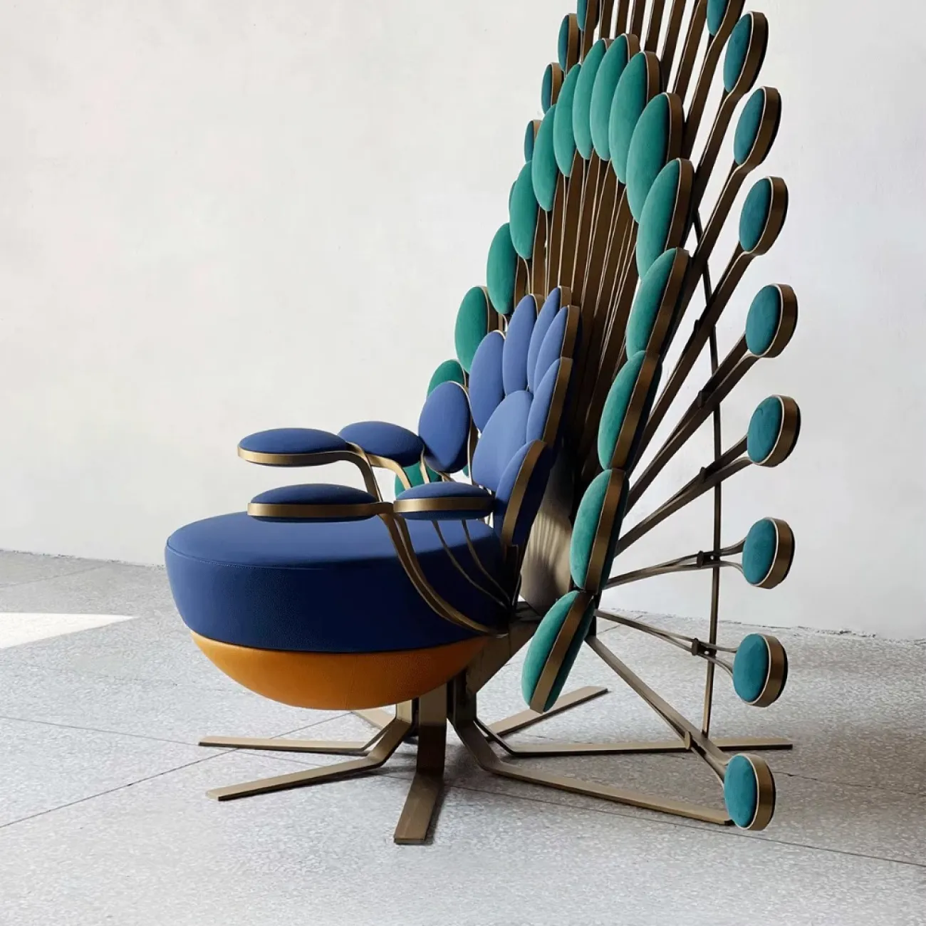 Дизайнерский Небольшой Одноместный Диван Павлин Yanshe от LaLume