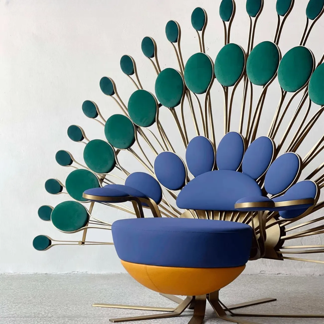 Дизайнерский Небольшой Одноместный Диван Павлин Yanshe от LaLume