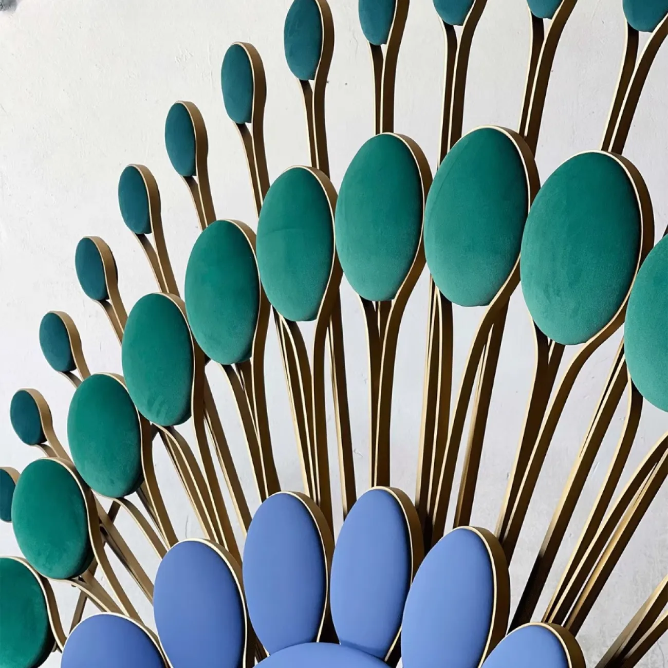 Дизайнерский Небольшой Одноместный Диван Павлин Yanshe от LaLume