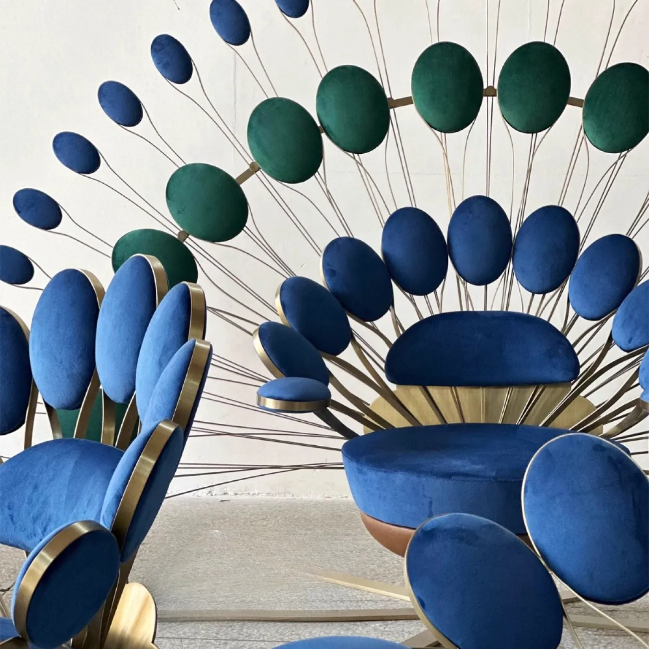 Дизайнерский Небольшой Одноместный Диван Павлин Yanshe от LaLume