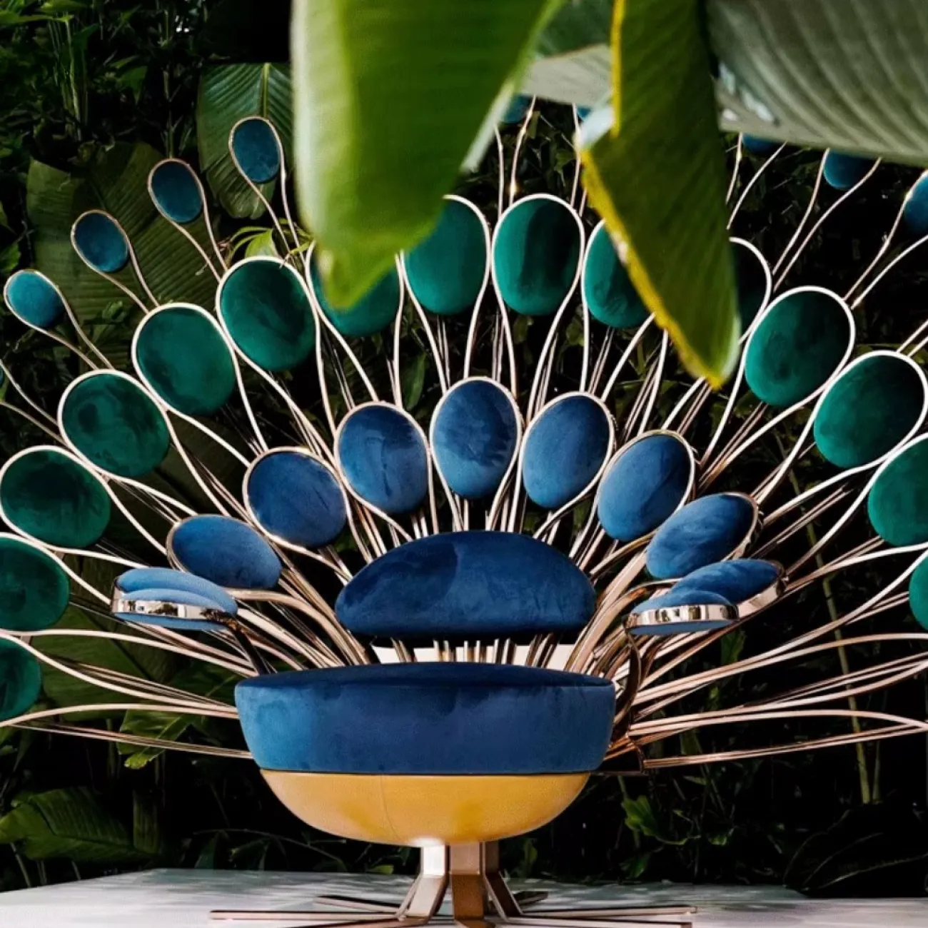 Дизайнерский Небольшой Одноместный Диван Павлин Yanshe от LaLume