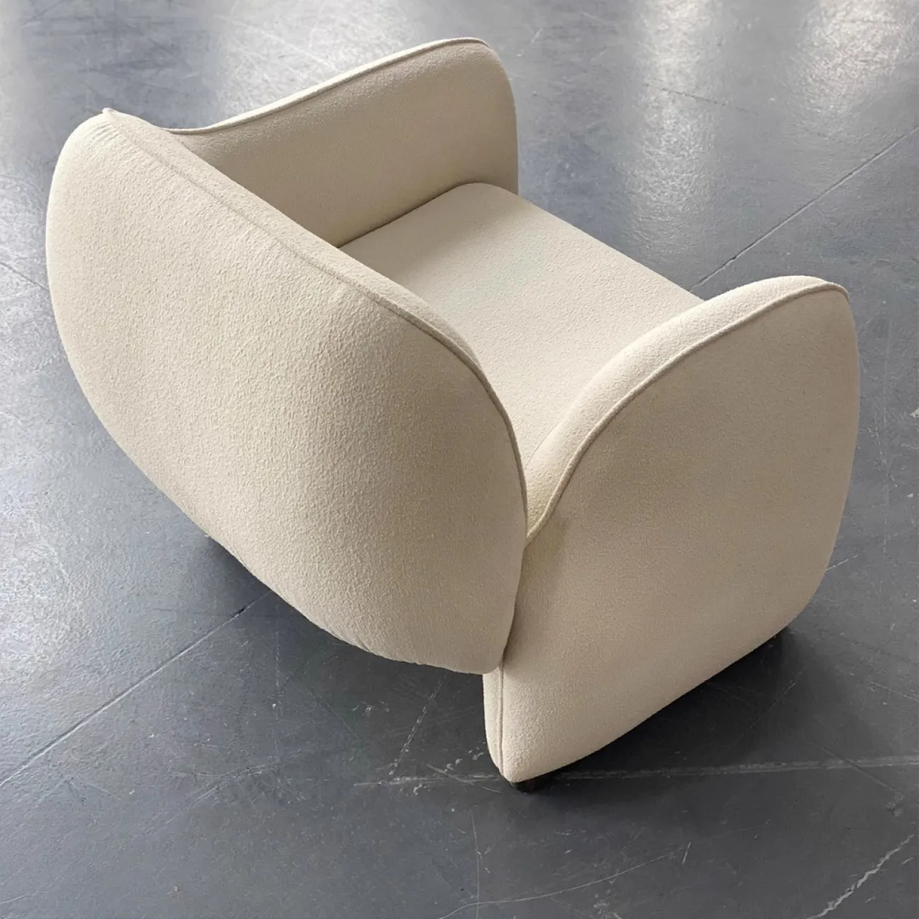 Дизайнерское Тканевое Кресло Yanshe от LaLume Дизайнерское Тканевое Кресло Yanshe от LaLume