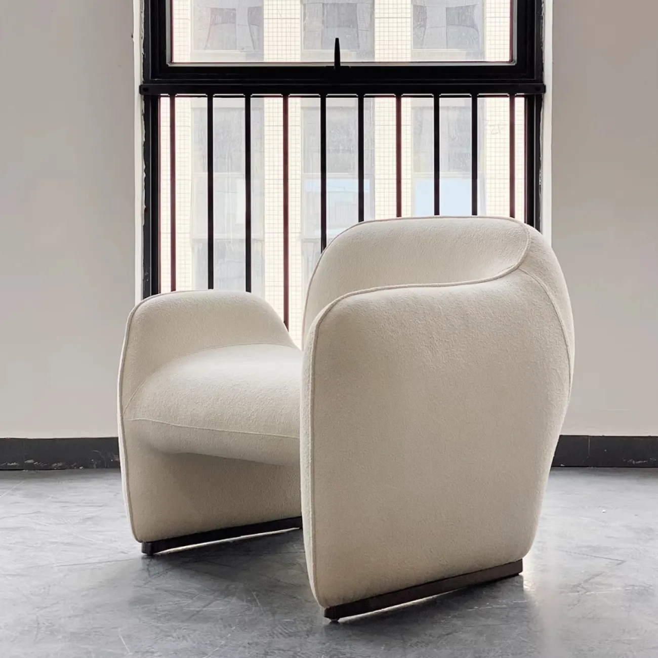 Дизайнерское Тканевое Кресло Yanshe от LaLume Дизайнерское Тканевое Кресло Yanshe от LaLume