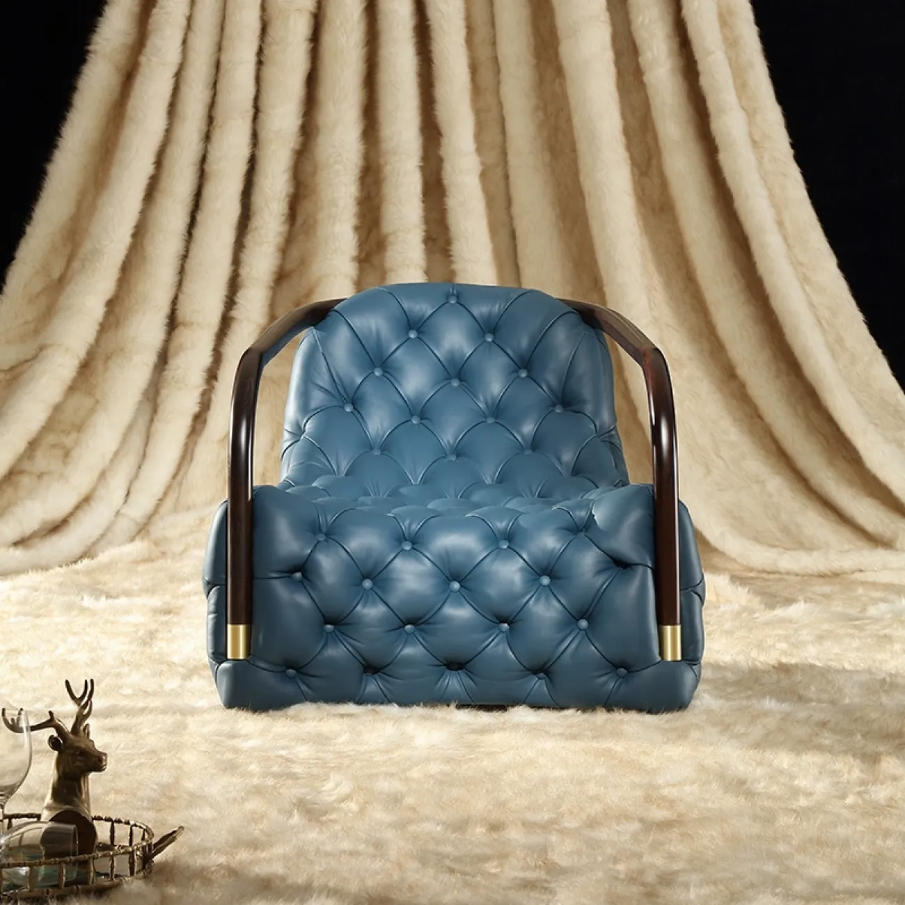 Эксклюзивное кресло MIVICA  из натуральной кожи и чёрного дерева KR38396-32