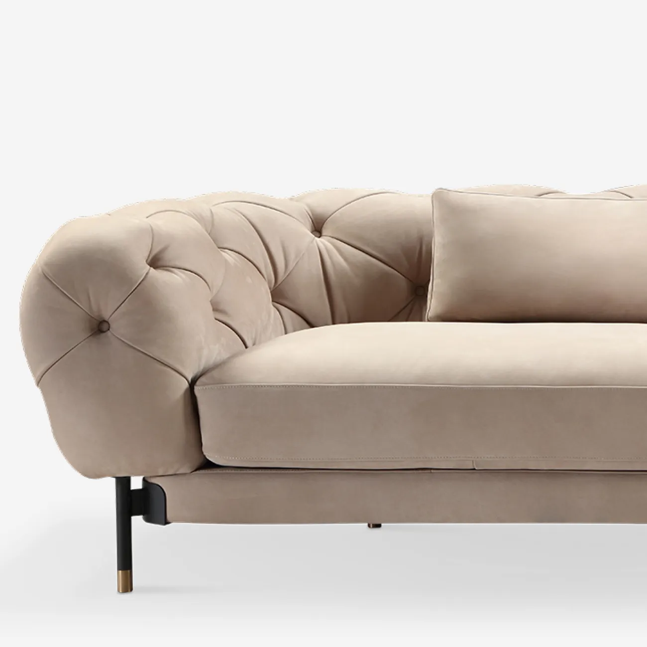 Комфортабельный диван MIVICA эргономичной формы из матовой кожи DV38398-32 Комфортабельный диван MIVICA эргономичной формы из матовой кожи DV38398-32