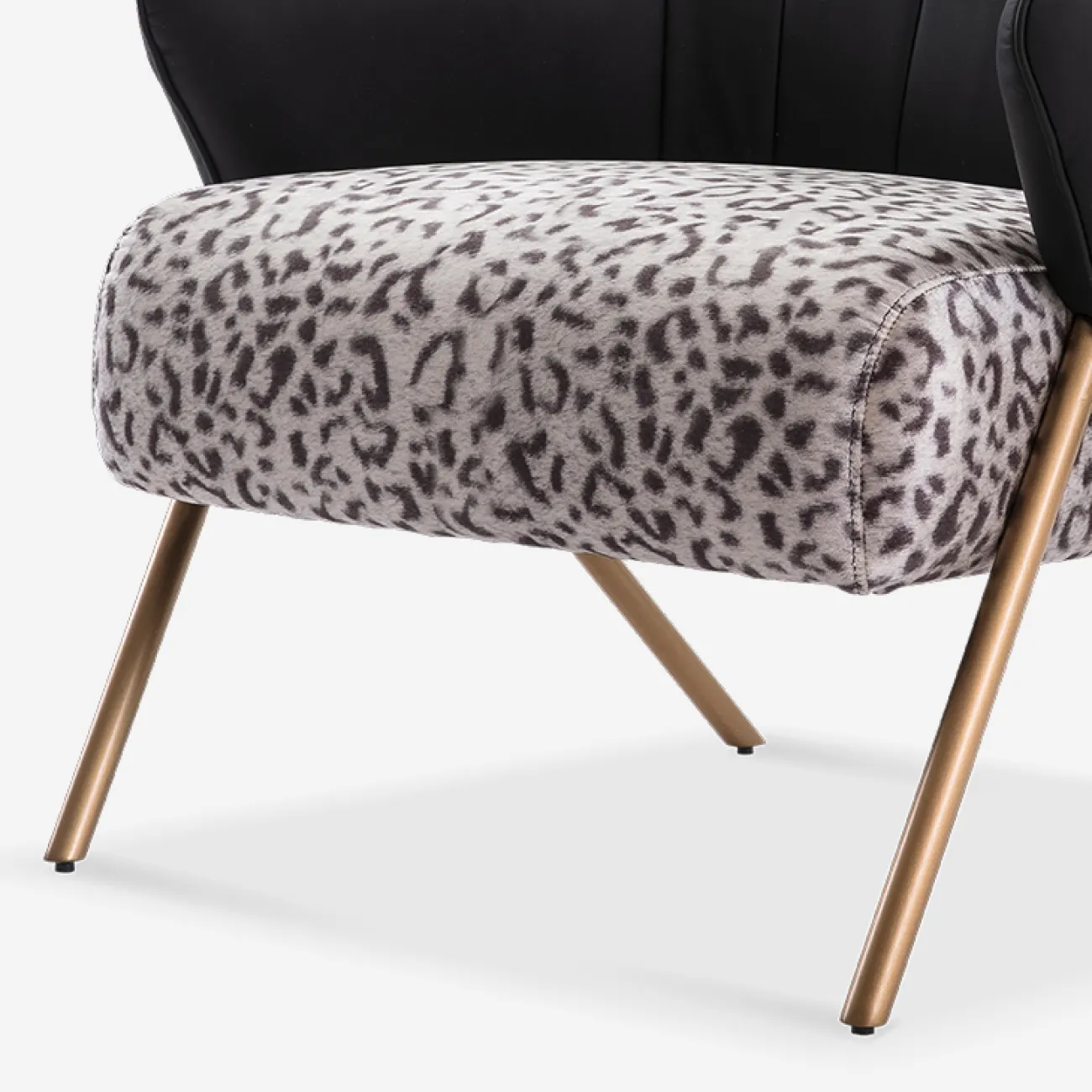 Элитное кресло Camille от MIVICA из кожи и текстиля KR38401-32 Элитное кресло Camille от MIVICA из кожи и текстиля KR38401-32