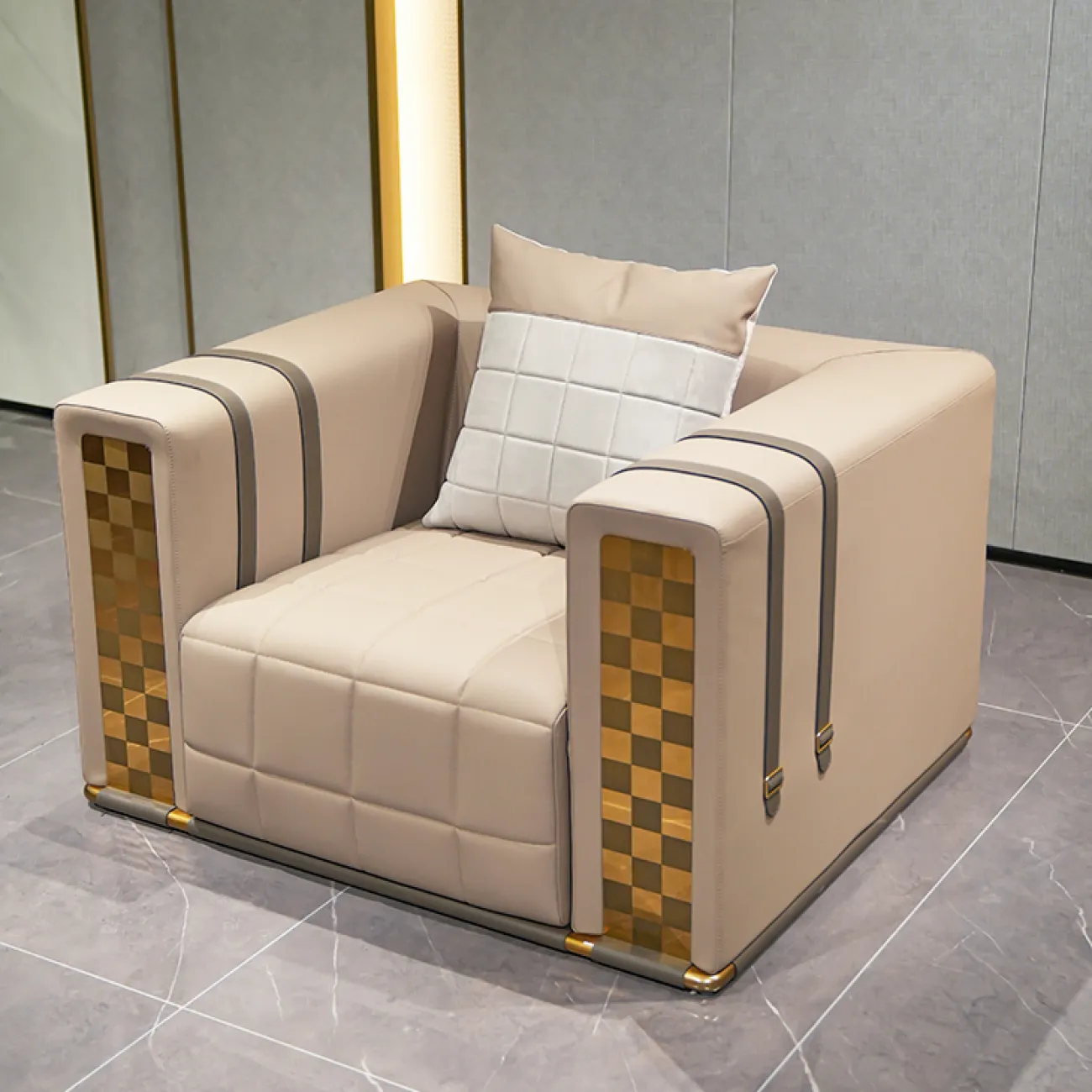 Удобное кресло Callum от MIVICA из натуральной воловьей кожи KR38405-32