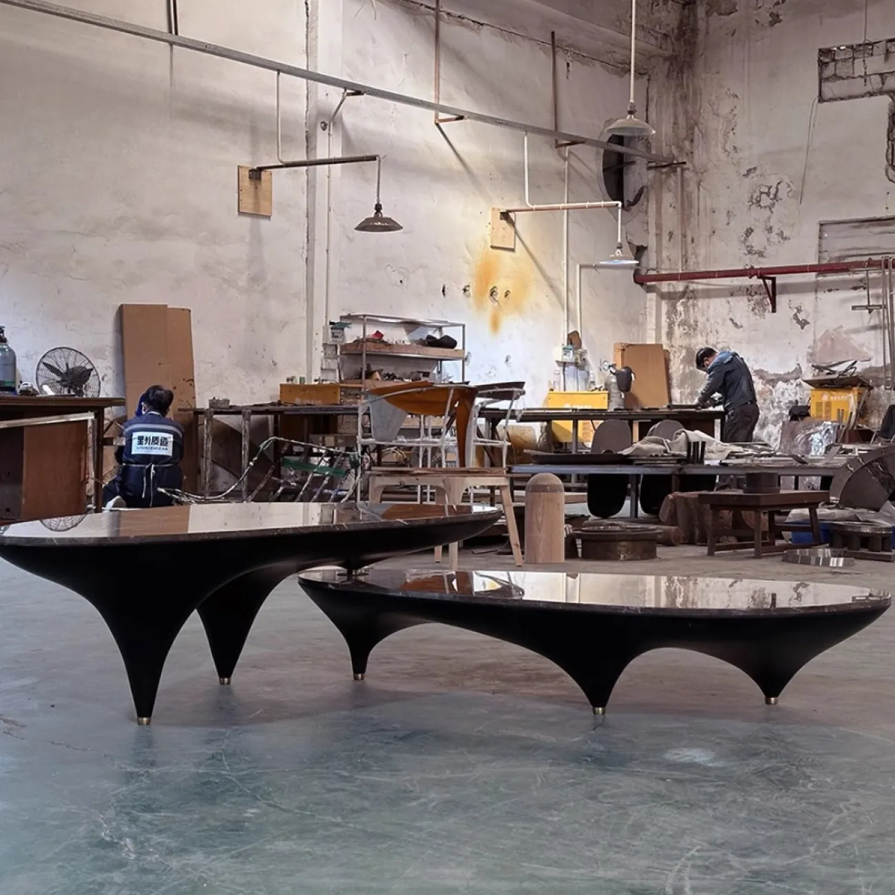 Дизайнерский Журнальный Столик Морской Огурец Yanshe от LaLume Дизайнерский Журнальный Столик Морской Огурец Yanshe от LaLume