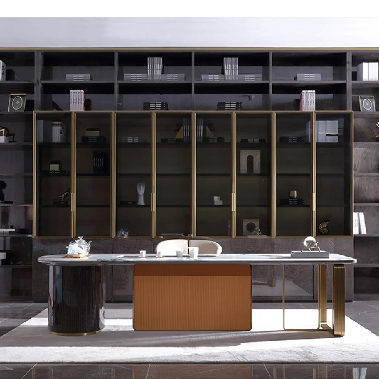 Удобный обеденный стул Vitum от MIVICA из кожи и латуни ST38430-32