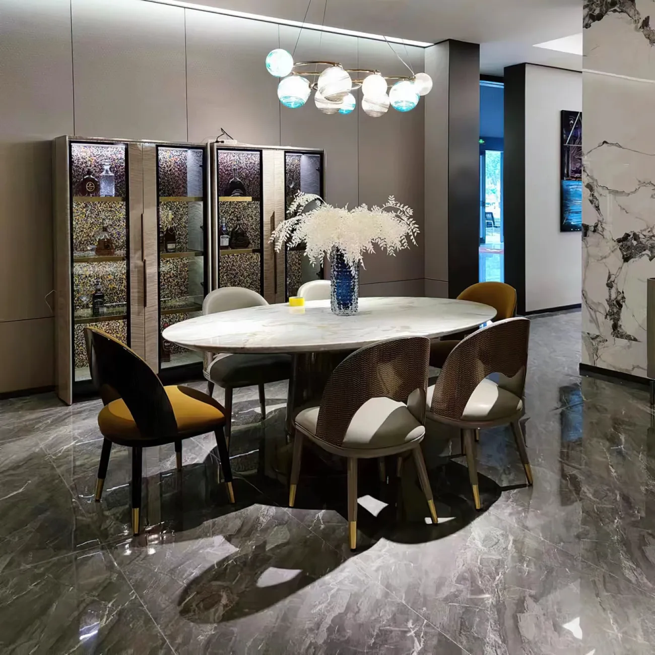 Роскошный винный шкаф MIVICA с подсветкой VS38437-32