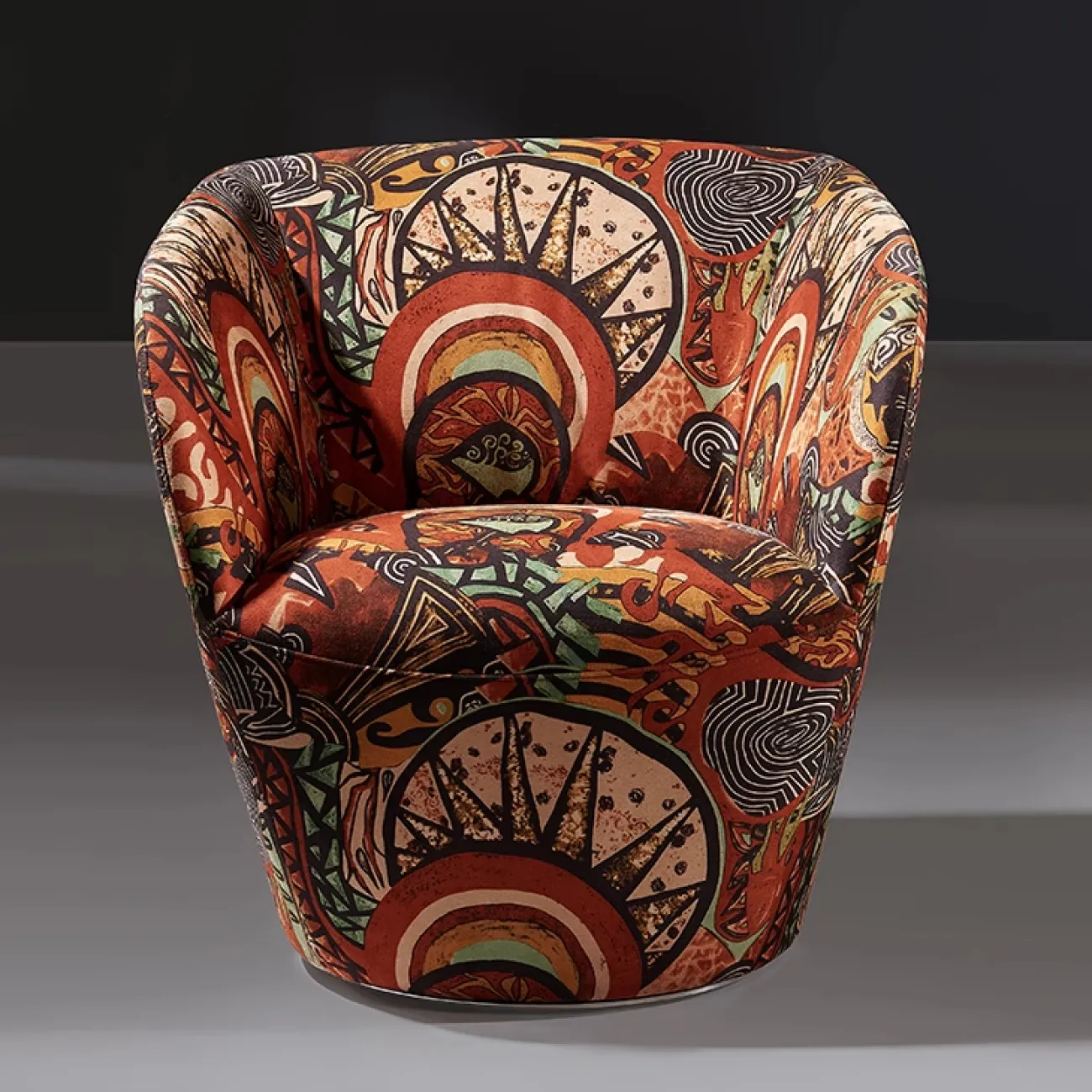 Дизайнерское текстильное кресло MIVICA с оригинальным принтом KR38466-32 Дизайнерское текстильное кресло MIVICA с оригинальным принтом KR38466-32