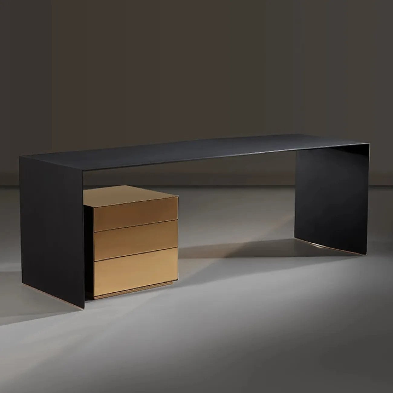 Минималистичный письменный стол MIVICA из берёзы PS38470-32 Минималистичный письменный стол MIVICA из берёзы PS38470-32