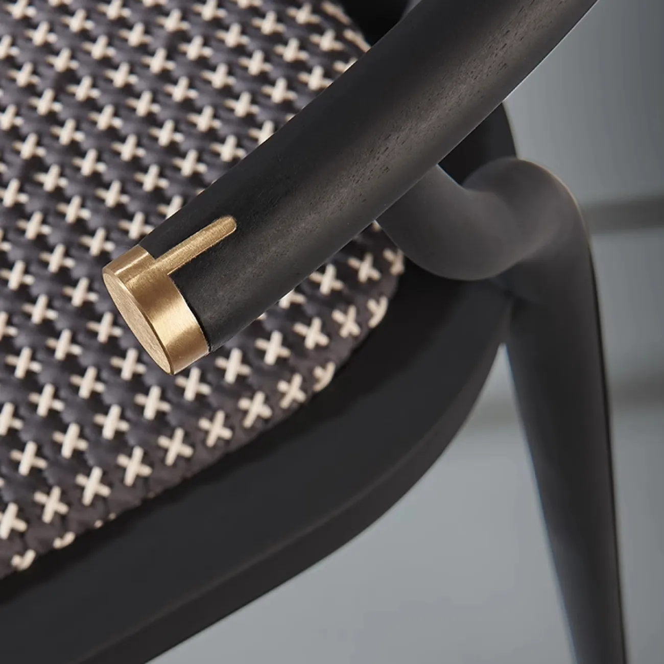 Комфортабельный обеденный стул MIVICA из ясеня ST38472-32