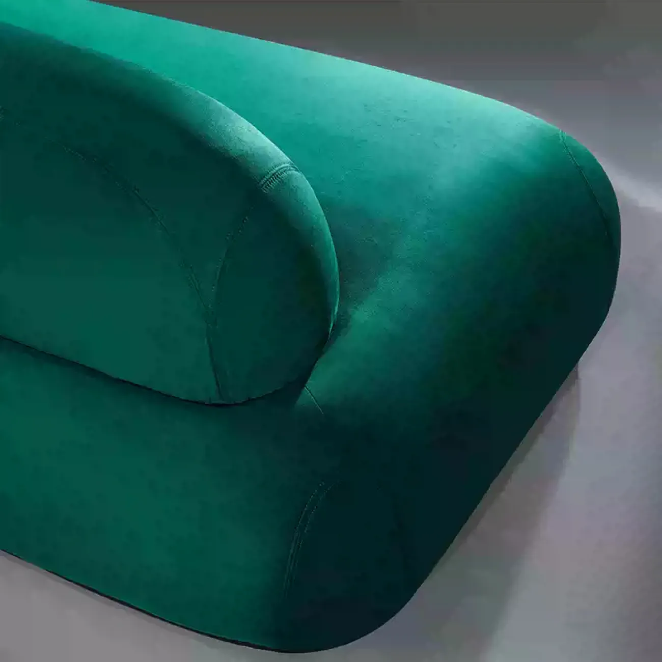 Роскошное кресло MIVICA из дерева и замши KR38474-32