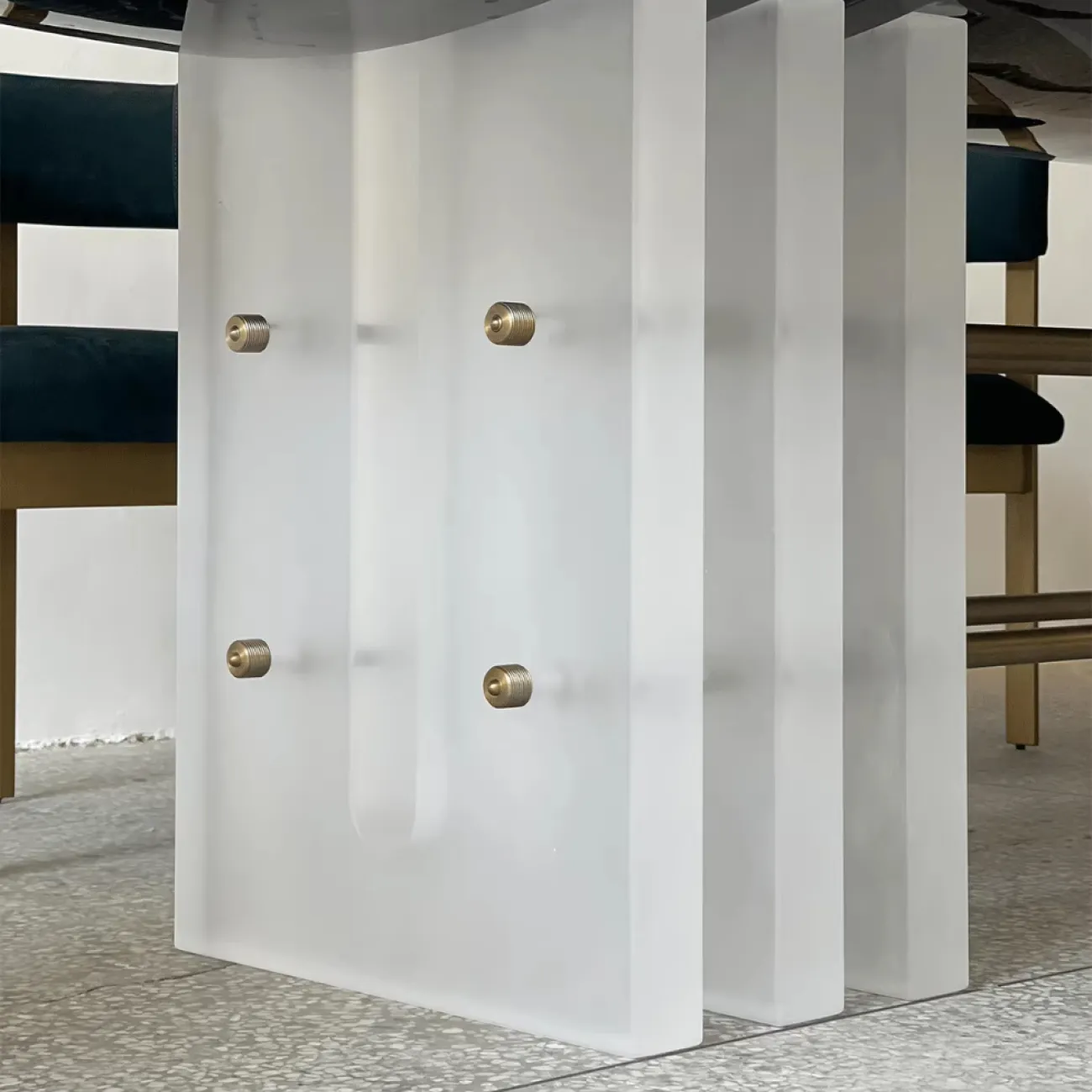 Дизайнерский Обеденный Стол Пирс Yanshe от LaLume