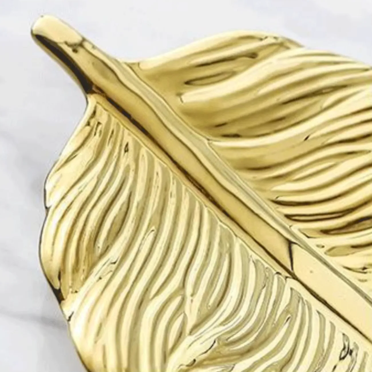 Дизайнерский Поднос Перо Yanshe от LaLume Дизайнерский Поднос Перо Yanshe от LaLume