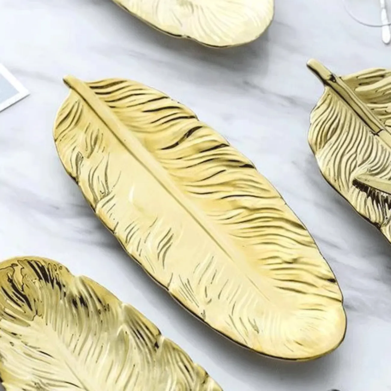 Дизайнерский Поднос Перо Yanshe от LaLume Дизайнерский Поднос Перо Yanshe от LaLume