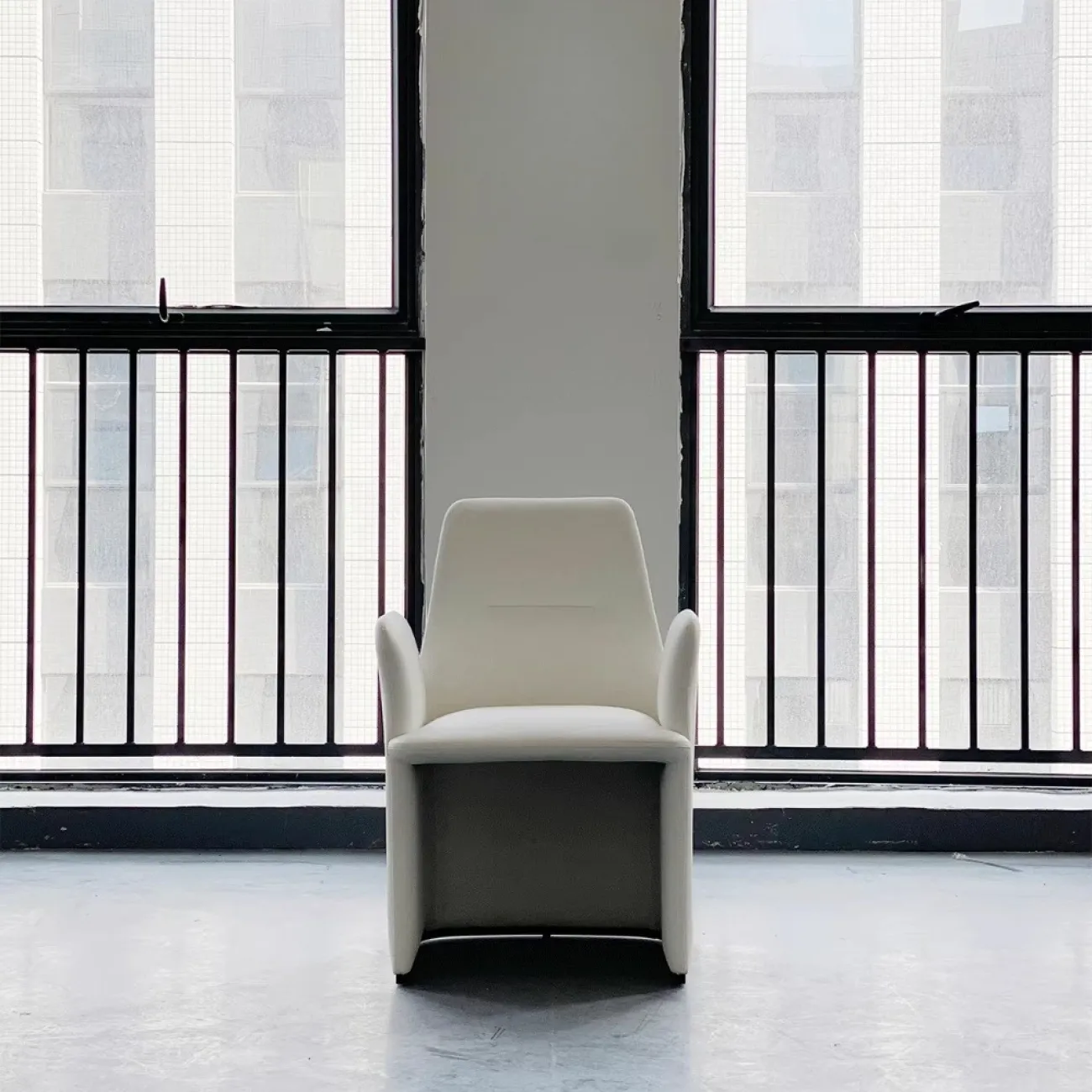 Дизайнерский Гостевой Обеденный Стул Yanshe от LaLume