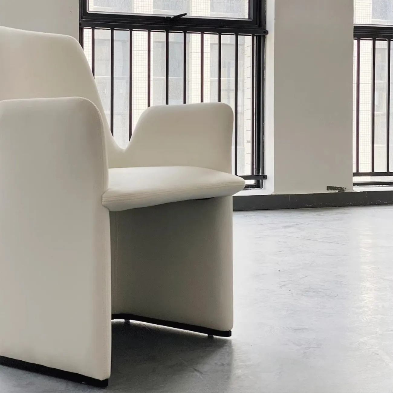 Дизайнерский Гостевой Обеденный Стул Yanshe от LaLume