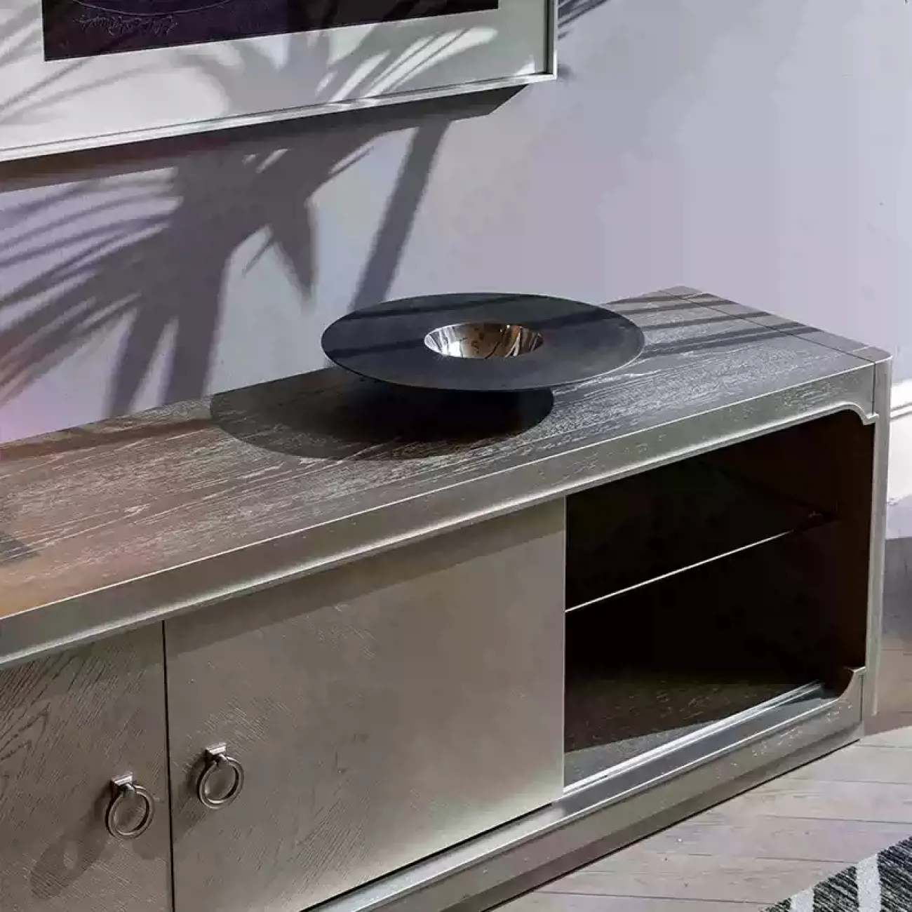 Классическая тумба под телевизор MIVICA из белого дуба TB38505-32