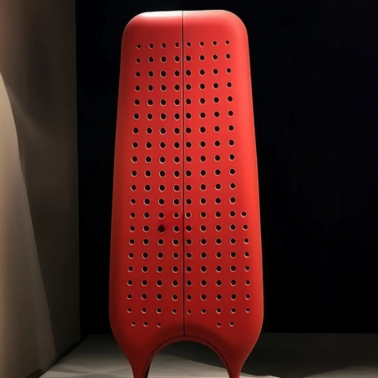 Дизайнерский шкаф Love Creation от MIVICA из дерева SH38532-32