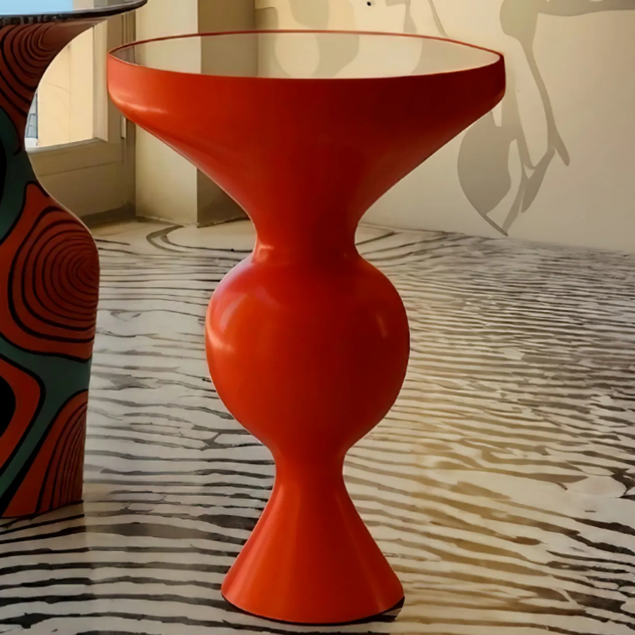 Стильный журнальный столик Love Creation от MIVICA из дерева JS38548-32