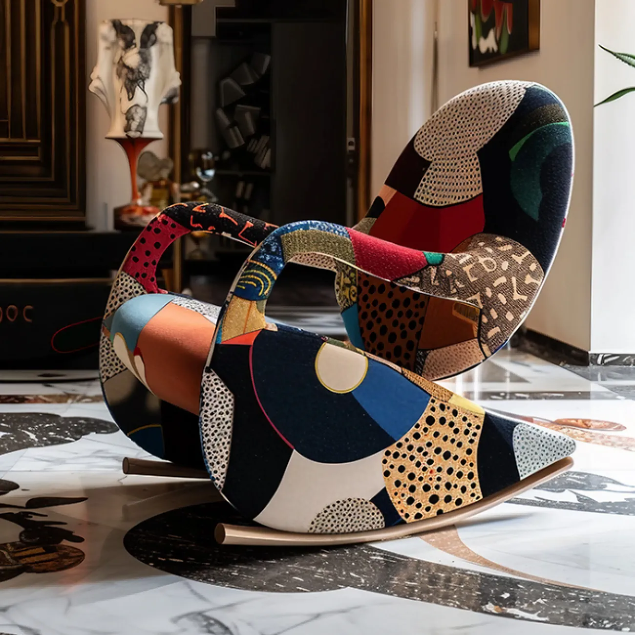 Оригинальное кресло-качалка Memphis Art от MIVICA из дерева KR38618-32