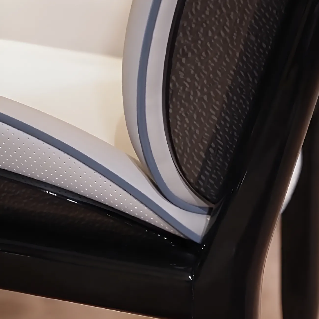 Удобный обеденный стул MIVICA из дерева и кожи ST38649-32