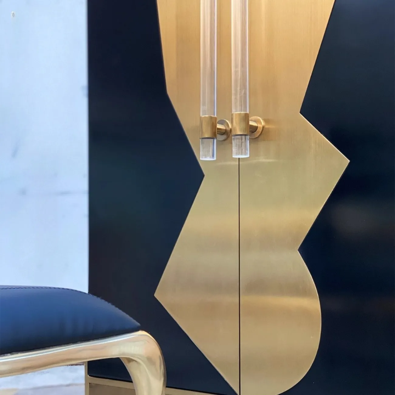 Дизайнерский Геометрический Винный Шкаф Yanshe от LaLume