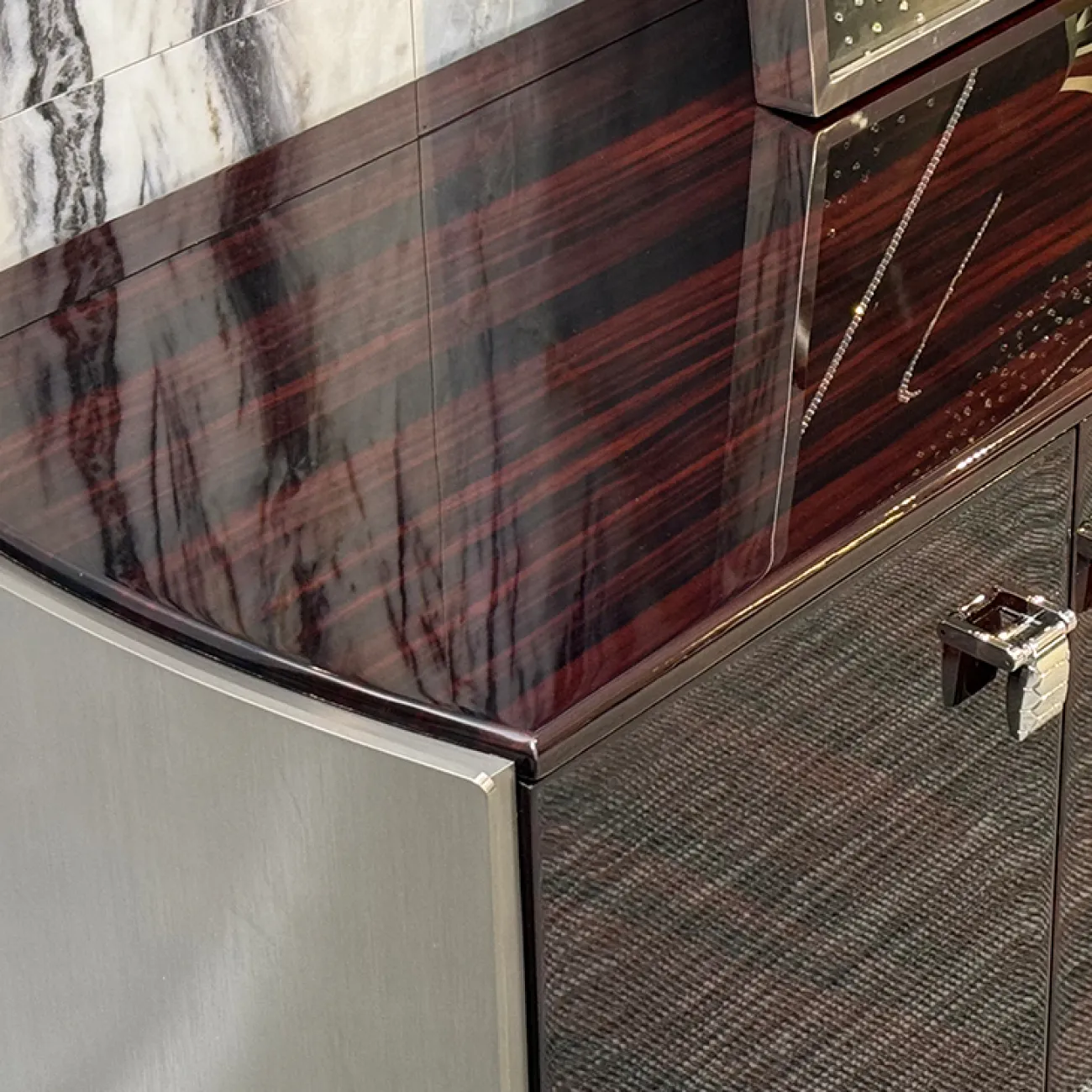 Роскошная тумба под телевизор MIVICA из бука и шпона TB38696-32