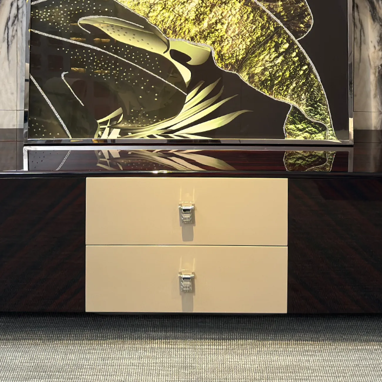 Роскошная тумба под телевизор MIVICA из бука и шпона TB38696-32