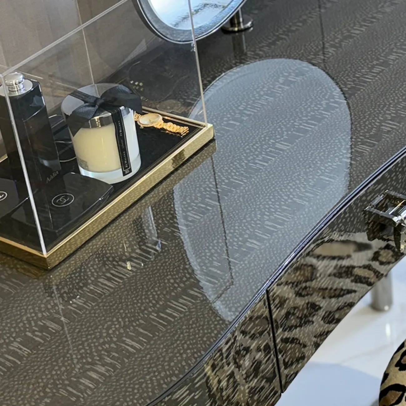 Элегантный туалетный столик с зеркалом MIVICA из бука TS38699-32