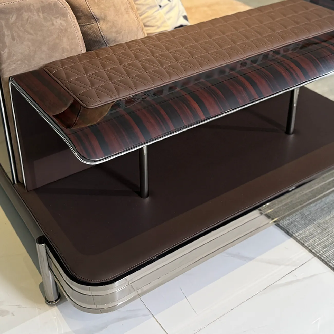 Большой угловой диван MIVICA из бука и матовой кожи DV38731-32