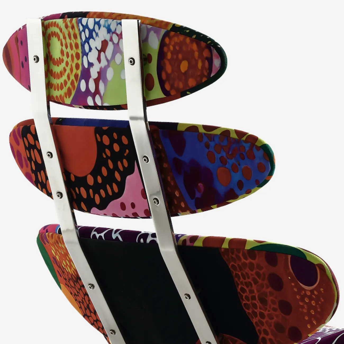 Яркое кресло "Граффити" MIVICA с подставкой под ноги KR38733-32