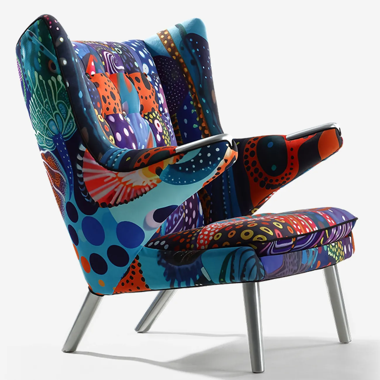 Комфортабельное кресло "Граффити" MIVICA с ярким принтом KR38737-32