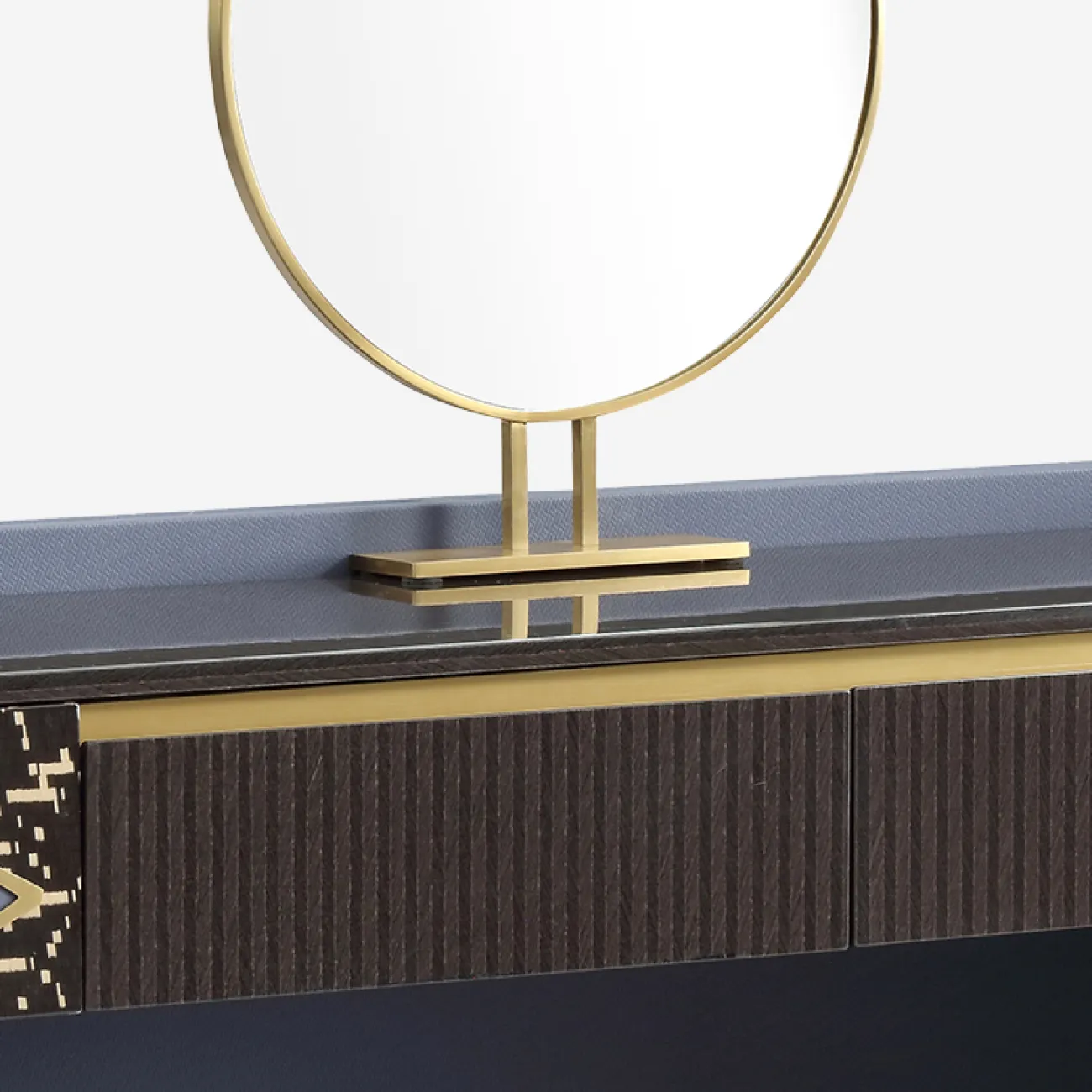 Элегантный туалетный столик с зеркалом MIVICA обитый кожей TS38775-32