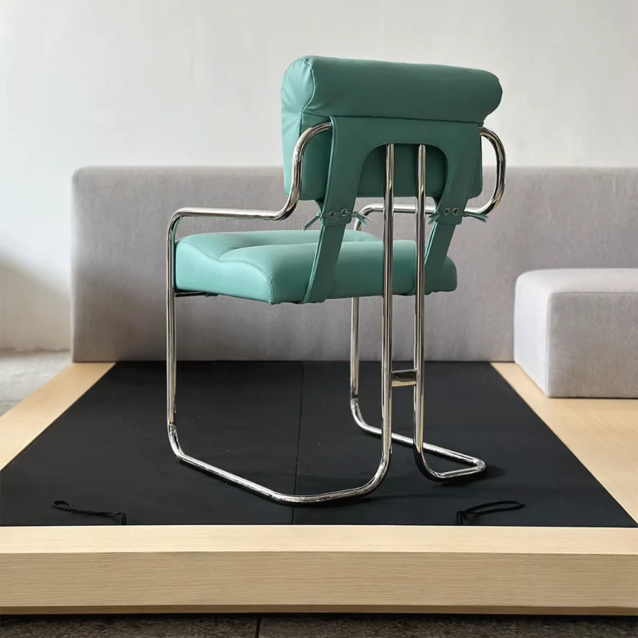 Дизайнерское Кресло Нагрудник Yanshe от LaLume