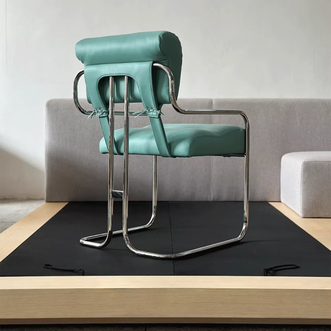 Дизайнерское Кресло Нагрудник Yanshe от LaLume