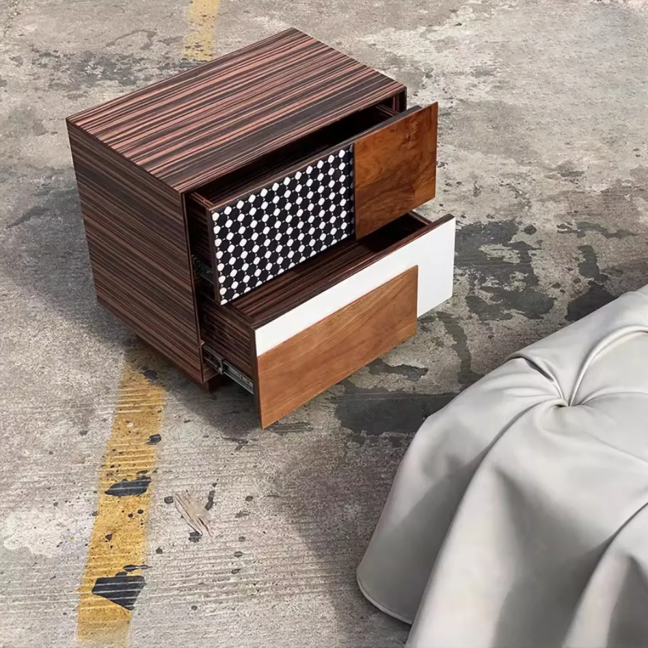 Дизайнерская Прикроватная Тумба двух видов Yanshe от LaLume