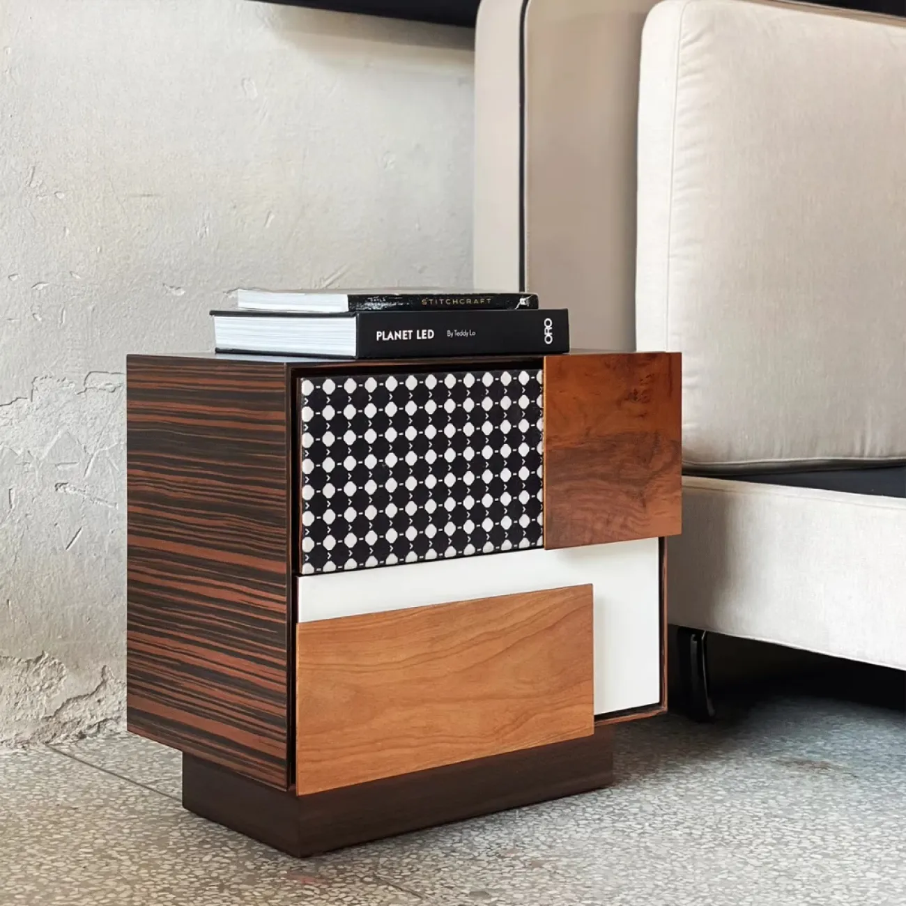 Дизайнерская Прикроватная Тумба двух видов Yanshe от LaLume