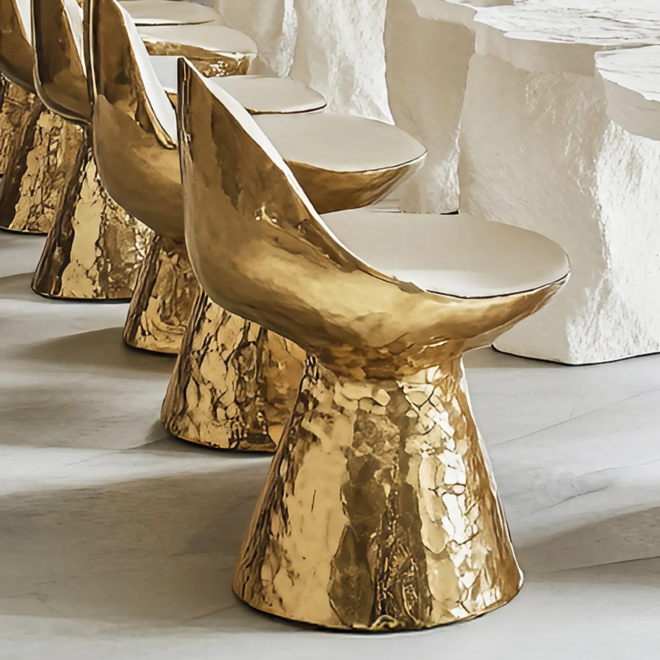 Стильный обеденный стул MIVICA обтянутый эко кожей ST38873-32