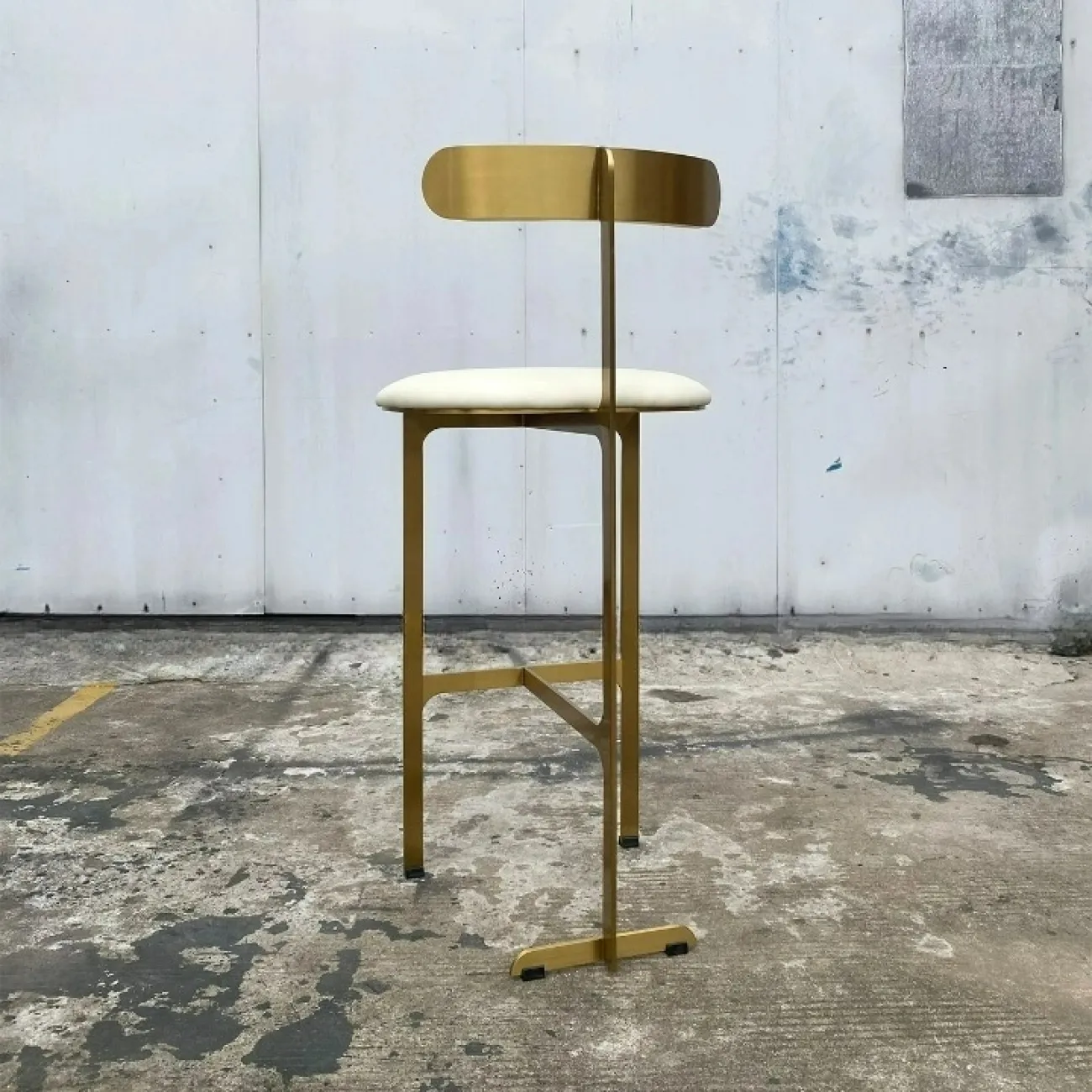 Стильный барный стул Yanshe от LaLume из стали и экокожи BS38973-32